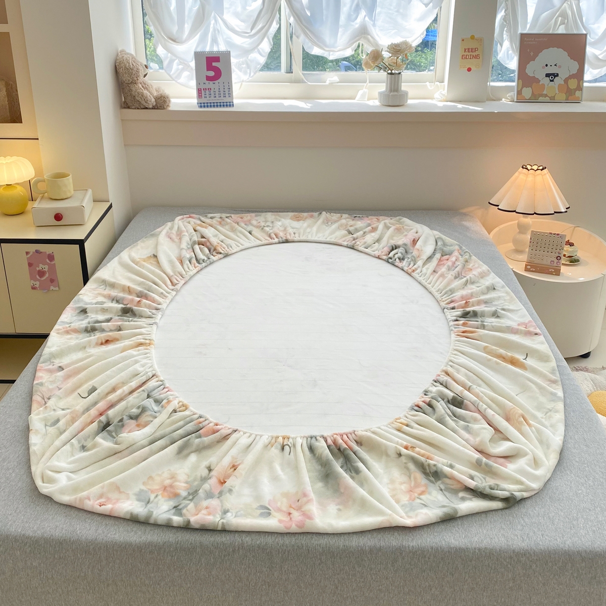 91家纺网 家纺一手货源 找家纺 金盛纺 2025新款高克重牛奶绒印花系列单床笠(可定制) 墨染