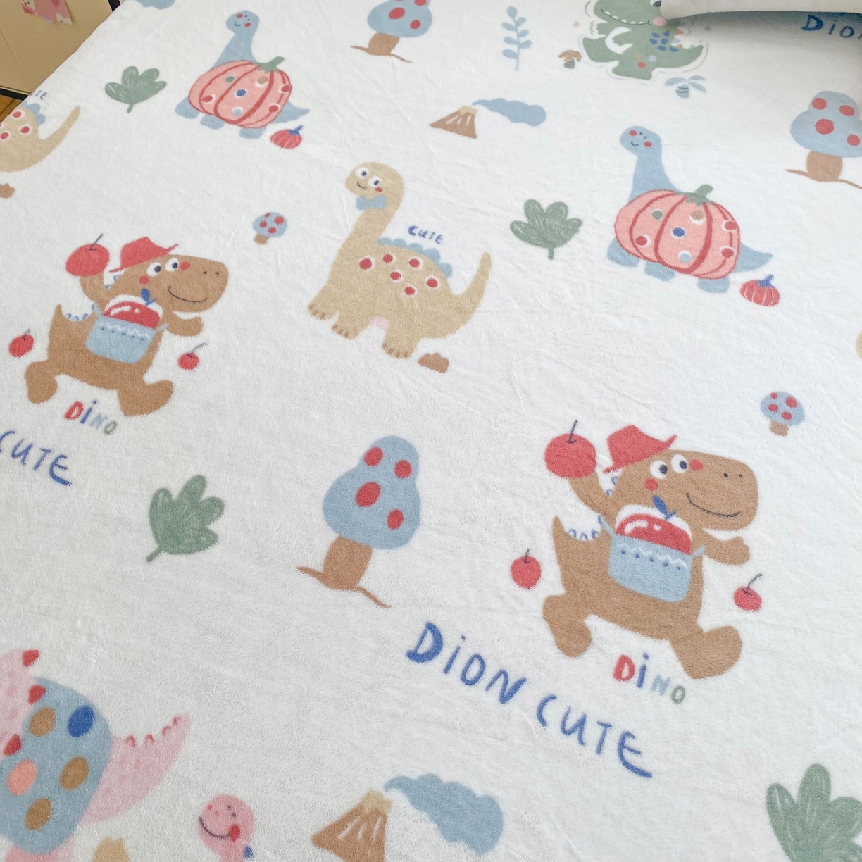 91家纺网 家纺一手货源 找家纺 金盛纺 2025新款高克重牛奶绒印花系列单床笠(可定制) 大宝贝