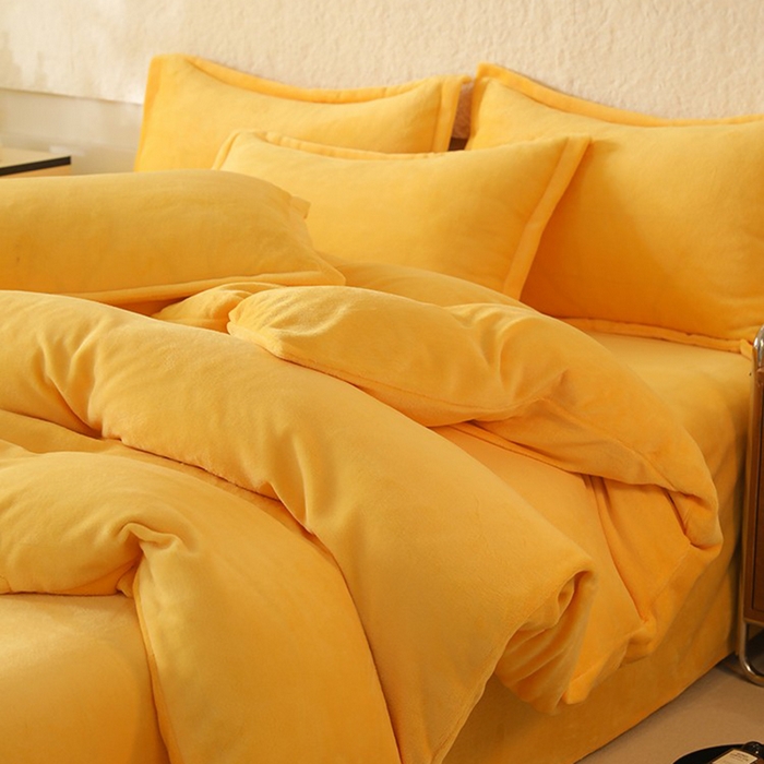 91家纺网 家纺一手货源 找家纺 优家居 2025秋冬高克重牛奶绒四件套纯色简约日式风床单款被套 奶酪黄