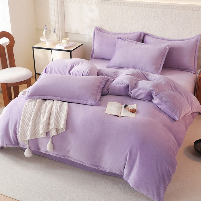 91家纺网 家纺一手货源 找家纺 优家居 2025秋冬高克重牛奶绒四件套纯色简约日式风床单款被套 香芋紫