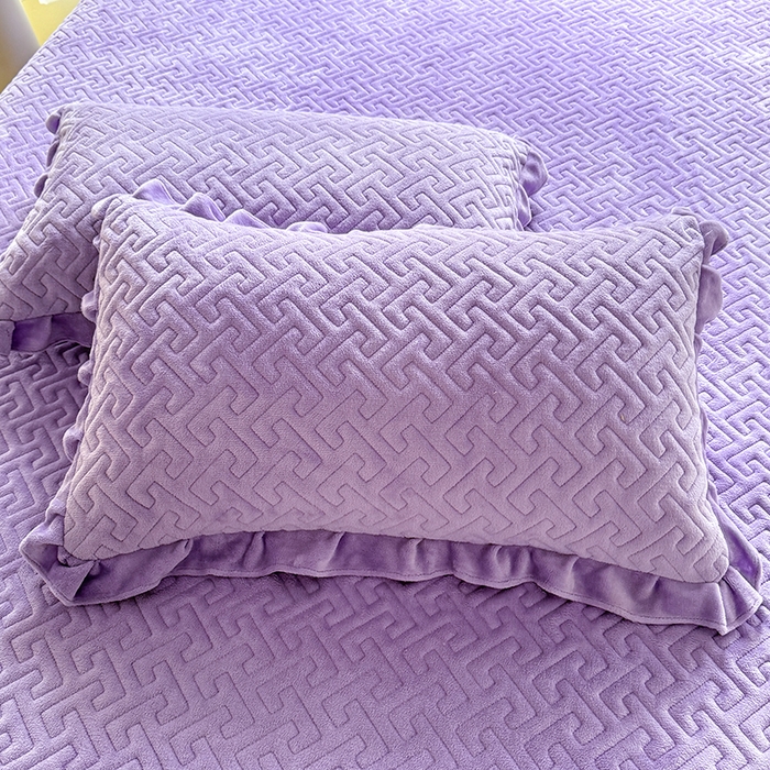 91家纺网 家纺一手货源 找家纺 优家居 2025秋冬高克重牛奶绒夹棉床盖四件套纯色蕾丝边花边刺绣法式公主风床裙款被套床罩夹棉床裙 香芋紫