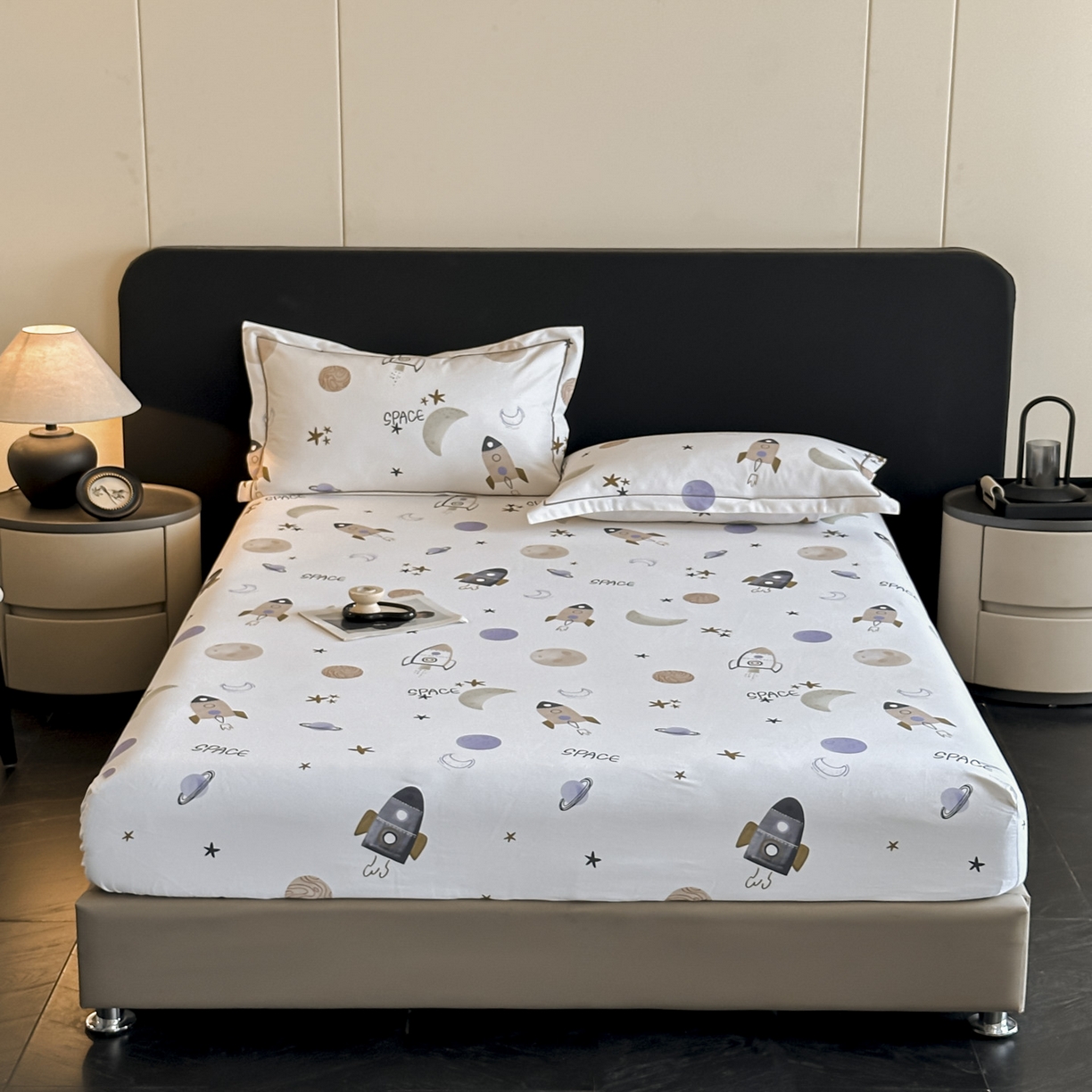 91家纺网 家纺一手货源 找家纺 大柏树 2025新款亲肤舒适全棉纯棉磨单床笠 床笠单件 遨游太空