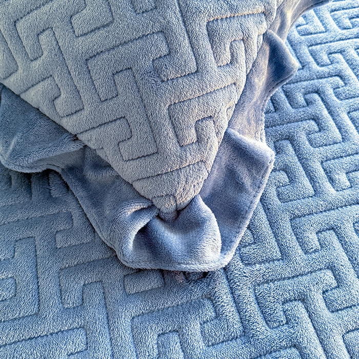 91家纺网 家纺一手货源 找家纺 优家居 2025秋冬高克重牛奶绒床盖夹棉床裙纯色蕾丝边花边刺绣法式公主风床罩夹棉床盖 繁星蓝