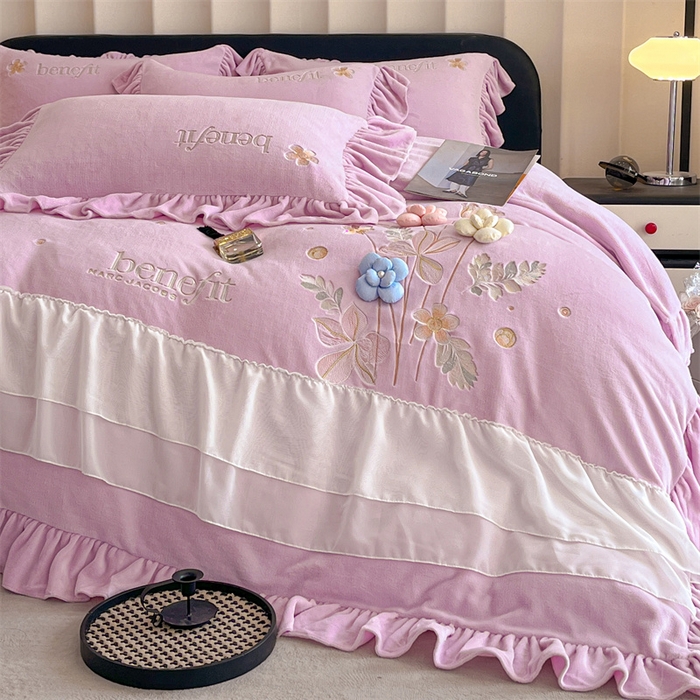 91家纺网 家纺一手货源 找家纺 （总）爱家（原缔乐家纺） 2025新款A类高克重牛奶绒立体花刺绣四件套-艾丽莎