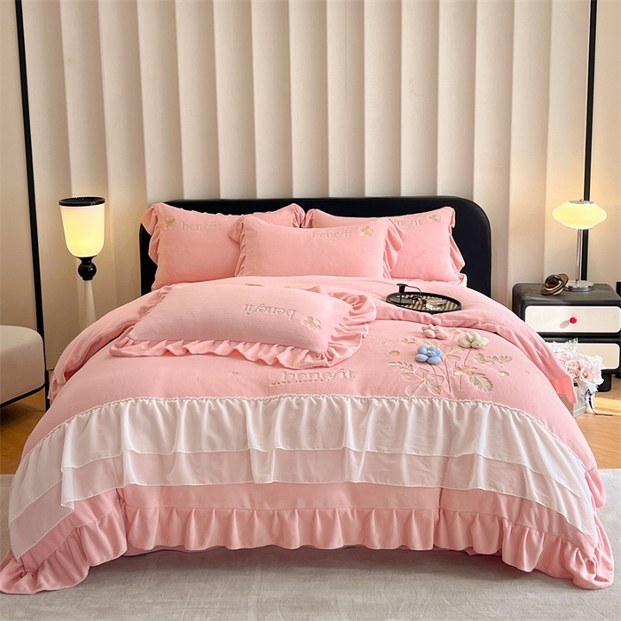 爱家（原缔乐家纺） 2025新款A类高克重牛奶绒立体花刺绣四件套-艾丽莎 艾丽莎-公主粉