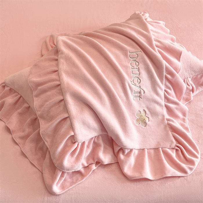 91家纺网 家纺一手货源 找家纺 爱家（原缔乐家纺） 2025新款A类高克重牛奶绒立体花刺绣四件套-艾丽莎 艾丽莎-公主粉