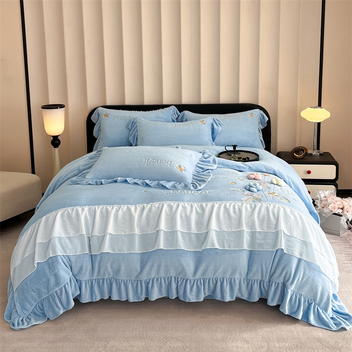 爱家（原缔乐家纺） 2025新款A类高克重牛奶绒立体花刺绣四件套-艾丽莎 艾丽莎-天空兰