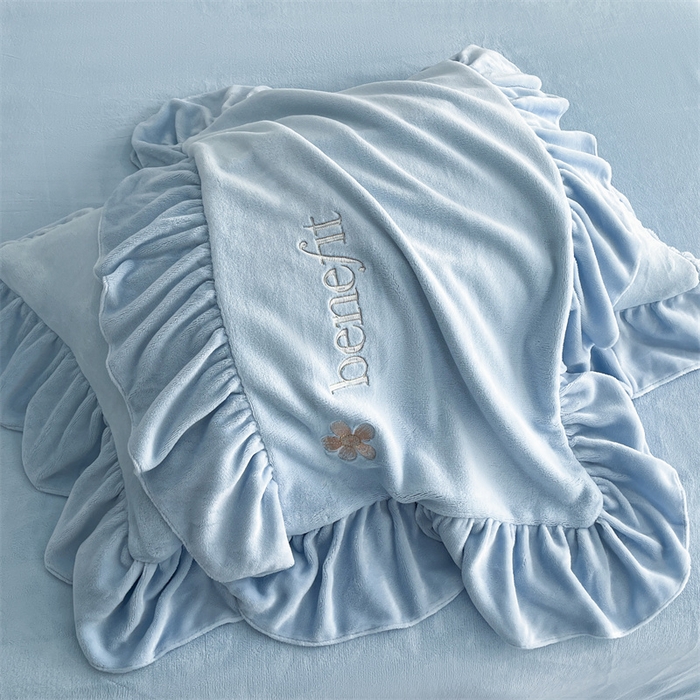 91家纺网 家纺一手货源 找家纺 爱家（原缔乐家纺） 2025新款A类高克重牛奶绒立体花刺绣四件套-艾丽莎 艾丽莎-天空兰