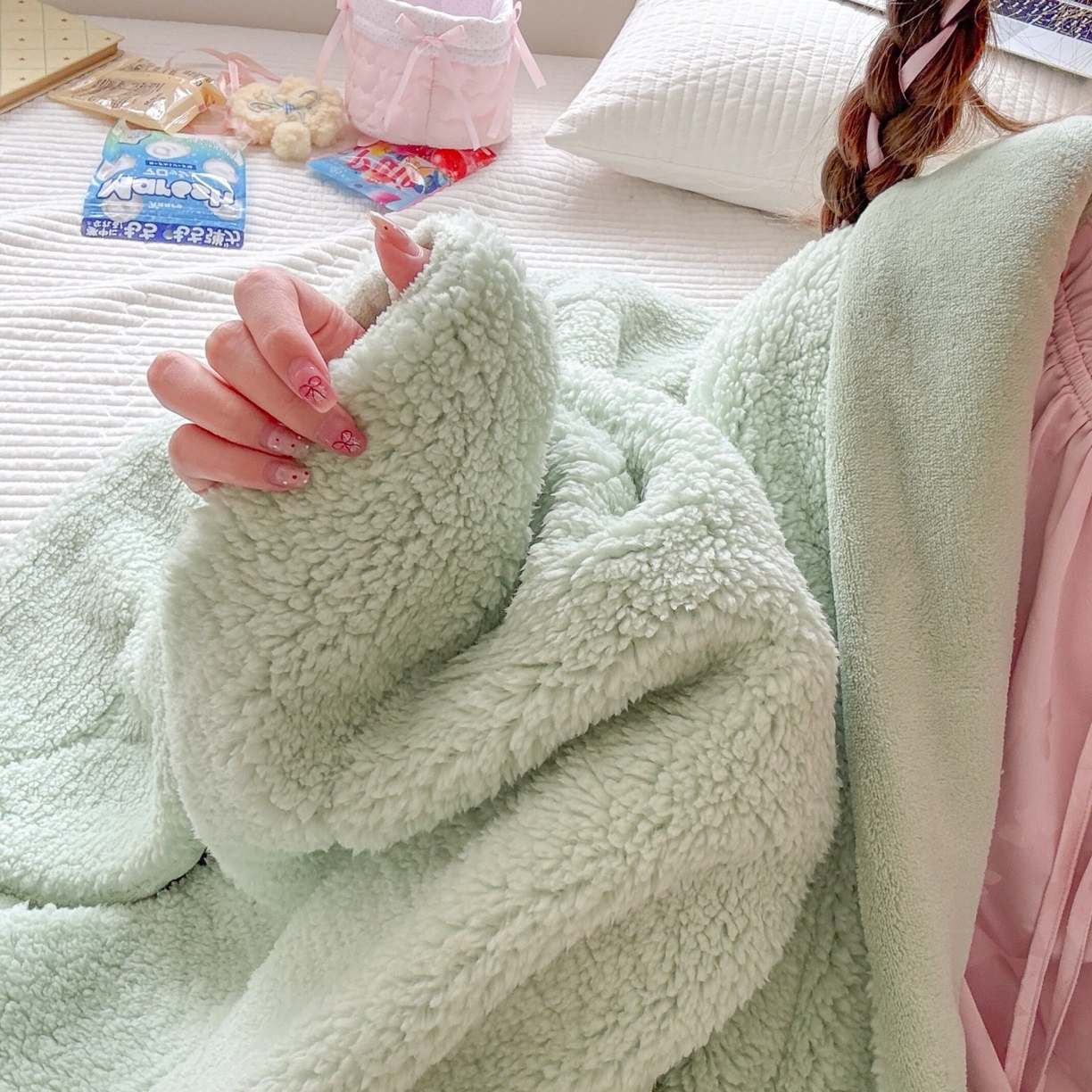 91家纺网 家纺一手货源 找家纺 （总）顾里家纺 2025新款韩系糯叽叽纯色羊羔绒毯毯子