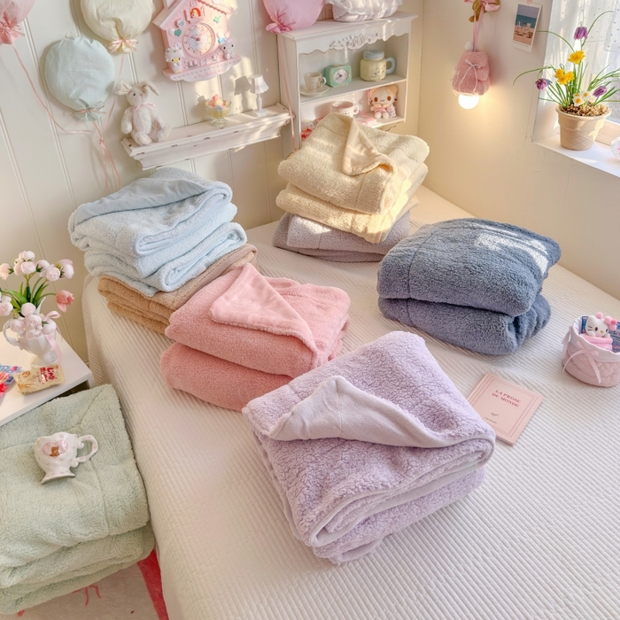 91家纺网 家纺一手货源 找家纺 （总）顾里家纺 2025新款韩系糯叽叽纯色羊羔绒毯毯子