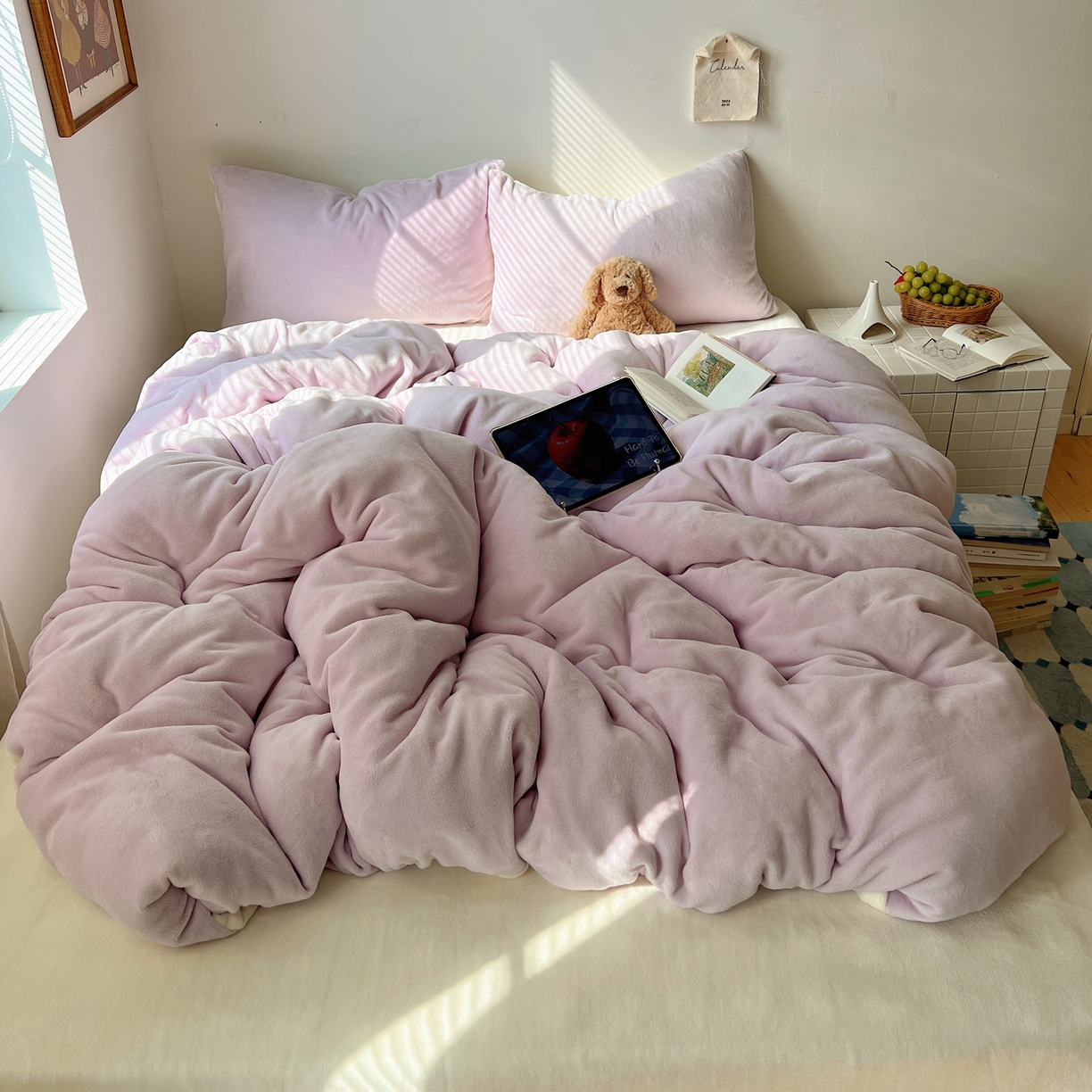 91家纺网 家纺一手货源 找家纺 六巷胡同 2025新款INS博主风纯色双拼A类牛奶绒四件套 芋泥生椰