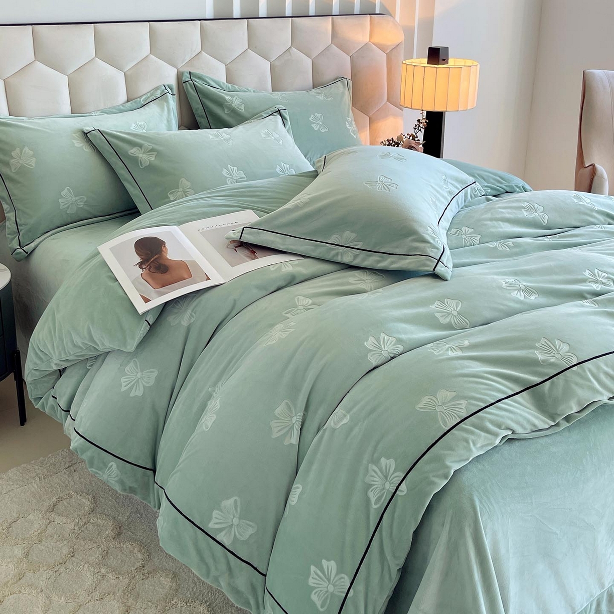 慕希家纺 2025新款高克重牛奶绒雕花四件套-暮光花园 暮光花园-湖水绿
