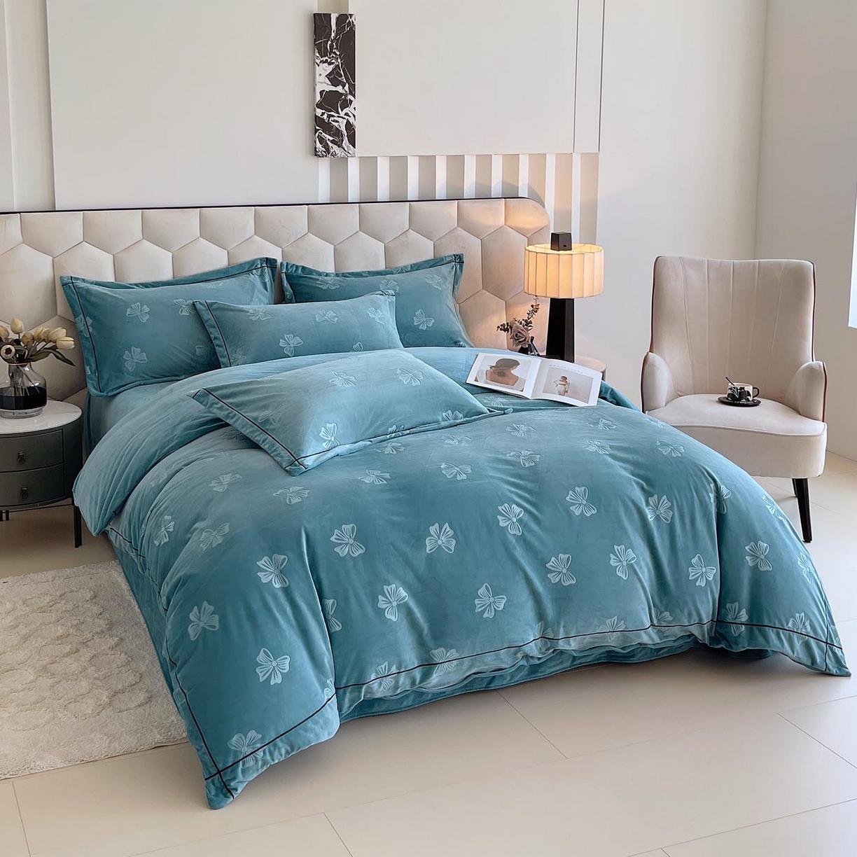 91家纺网 家纺一手货源 找家纺 慕希家纺 2025新款高克重牛奶绒雕花四件套-暮光花园 暮光花园-星月蓝