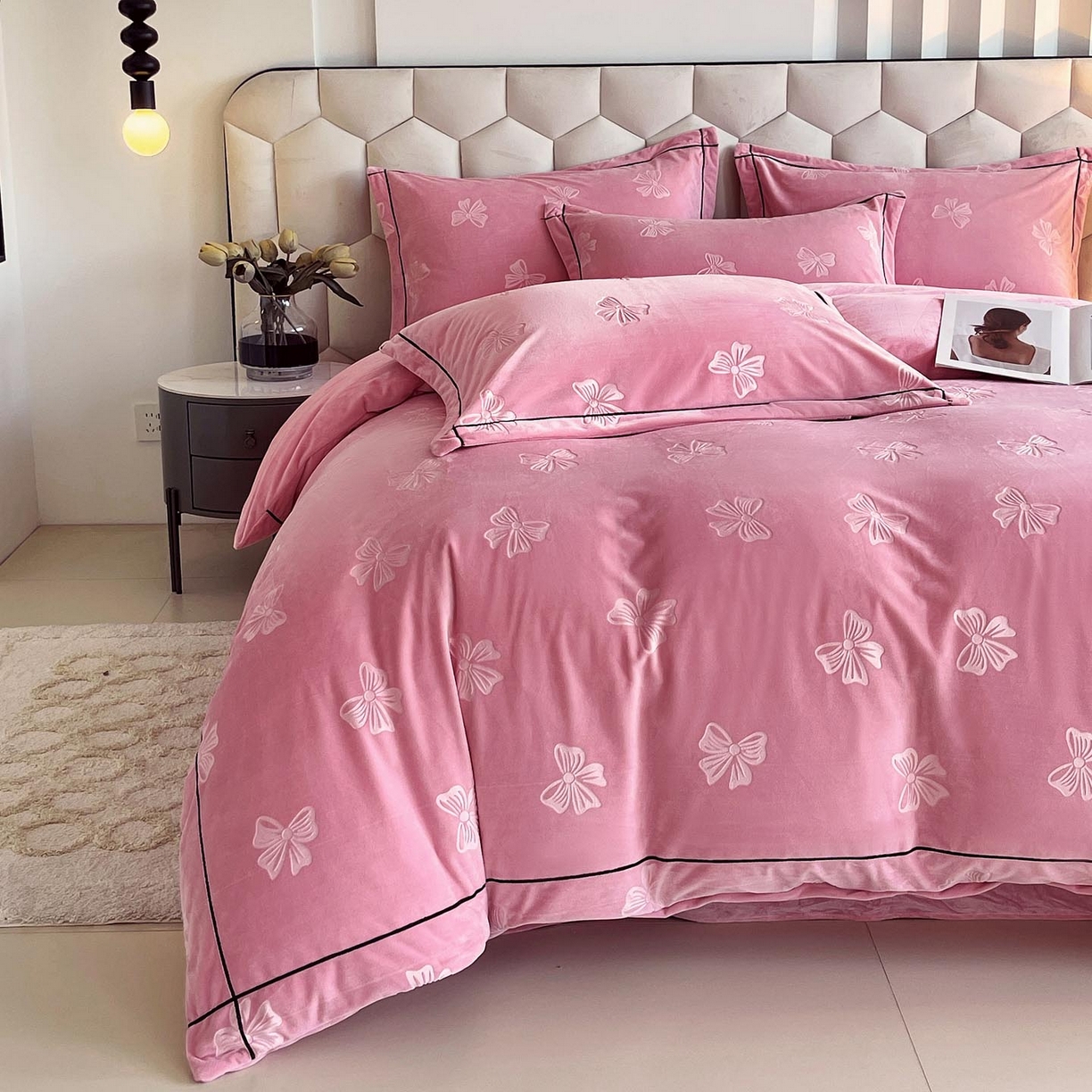 91家纺网 家纺一手货源 找家纺 慕希家纺 2025新款高克重牛奶绒雕花四件套-暮光花园 暮光花园-苏梅粉