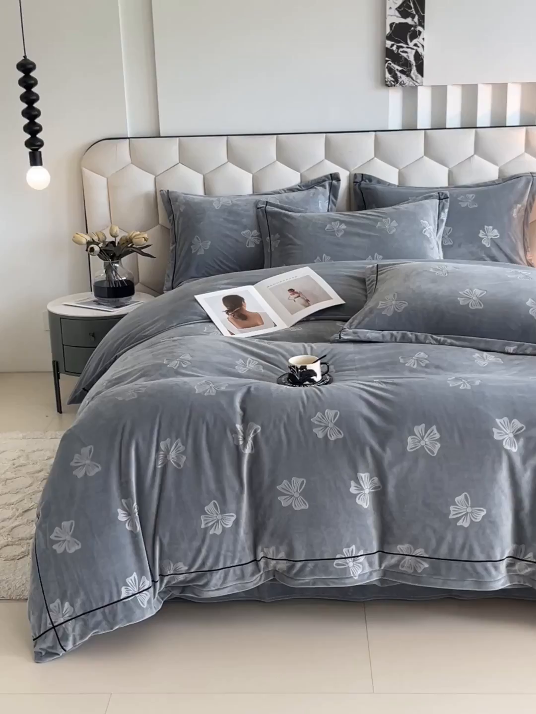 91家纺网 家纺一手货源 找家纺 （总）慕希家纺 2025新款高克重牛奶绒雕花四件套-暮光花园