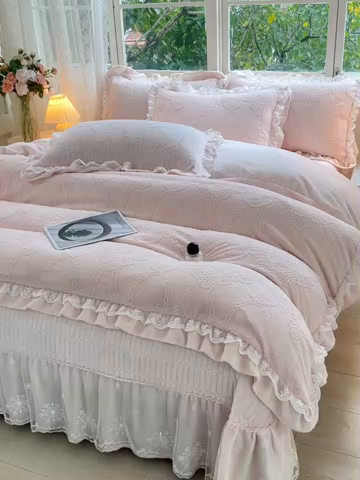 91家纺网 家纺一手货源 找家纺 （总）梦之星 2025新款牛奶绒雕花床盖款床单款四件套