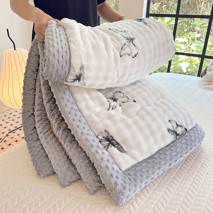 91家纺网 家纺一手货源 找家纺 （总）优迈 2024新款兔兔绒豆豆被冬被子被芯