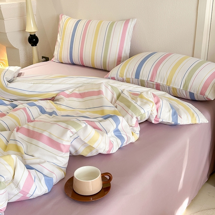 91家纺网 家纺一手货源 找家纺 （总）优迈 2025新款ins风亲肤卡通条格印花水洗棉系列四件套