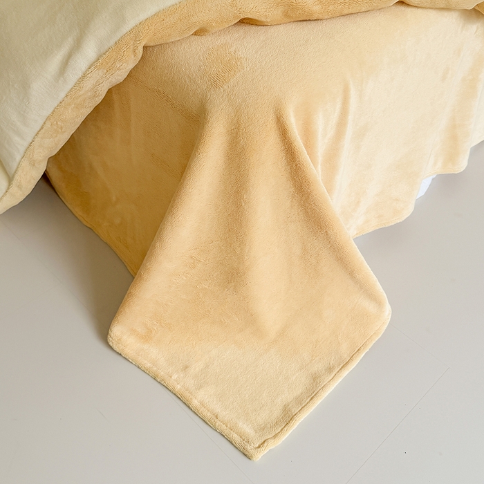 91家纺网 家纺一手货源 找家纺 蜜柚 2025新款秋冬高克重全消光牛奶绒小清新卡通贴布四件套 快乐鸭鸭-鹅黄