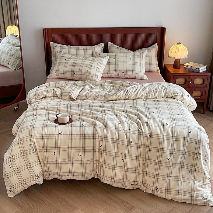 91家纺网 家纺一手货源 找家纺 典曼家纺 2025新款A类母婴级抗菌有氧双层纱亲肤小清新印花三件套四件套 可可樱桃