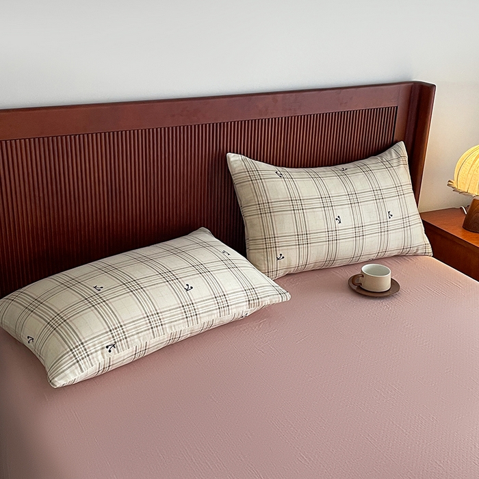 91家纺网 家纺一手货源 找家纺 典曼家纺 2025新款A类母婴级抗菌有氧双层纱亲肤小清新印花三件套四件套 可可樱桃