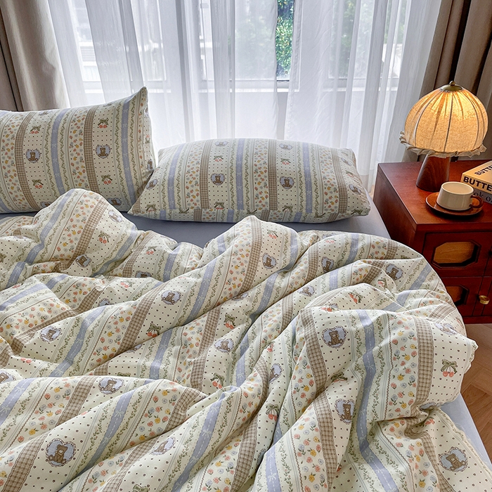 91家纺网 家纺一手货源 找家纺 典曼家纺 2025新款A类母婴级抗菌有氧双层纱亲肤小清新印花三件套四件套 三宅一熊