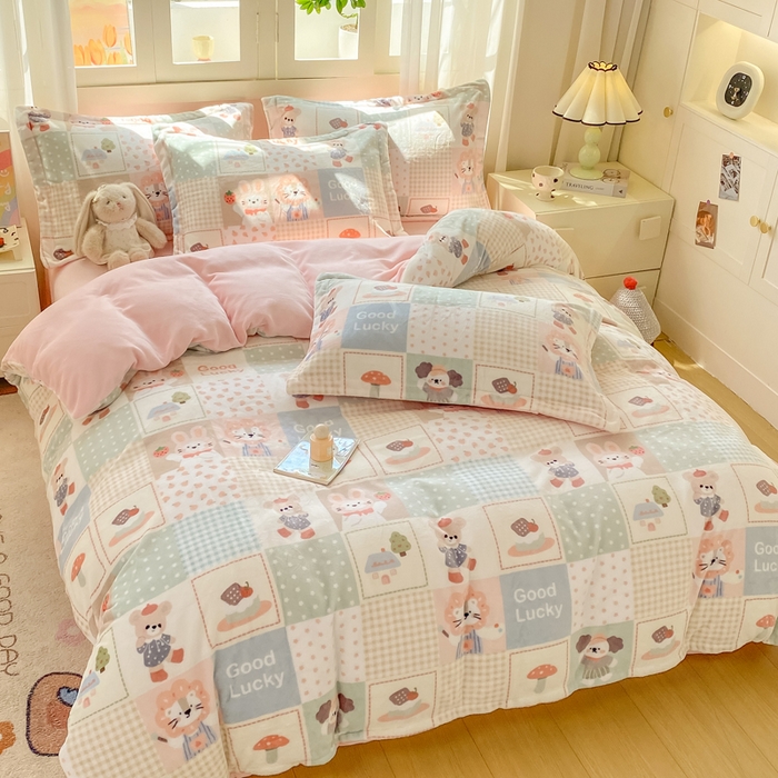 91家纺网 家纺一手货源 找家纺 （总）红日子纺织品 2025新款高克重牛奶绒印花四件套