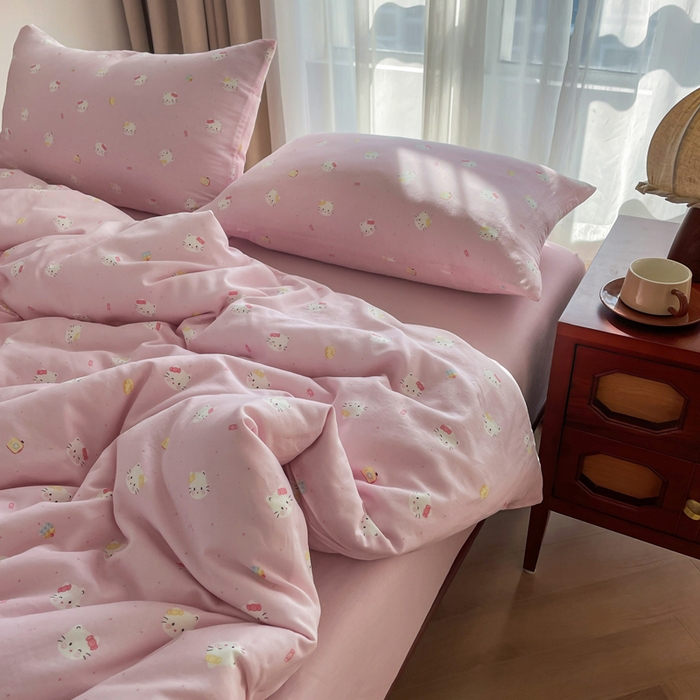 91家纺网 家纺一手货源 找家纺 典曼家纺 2025新款A类母婴级抗菌有氧双层纱亲肤小清新印花三件套四件套 凯蒂猫