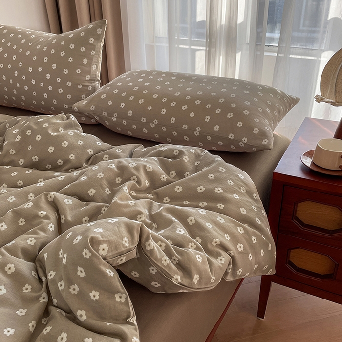 91家纺网 家纺一手货源 找家纺 典曼家纺 2025新款A类母婴级抗菌有氧双层纱亲肤小清新印花三件套四件套 洛可可