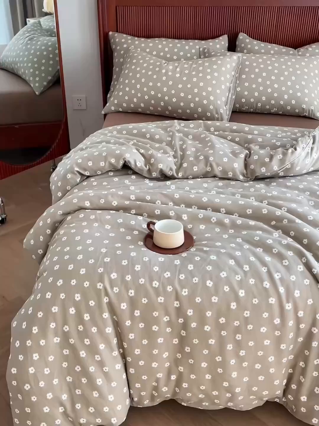 91家纺网 家纺一手货源 找家纺 典曼家纺 2025新款A类母婴级抗菌有氧双层纱亲肤小清新印花三件套四件套 洛可可