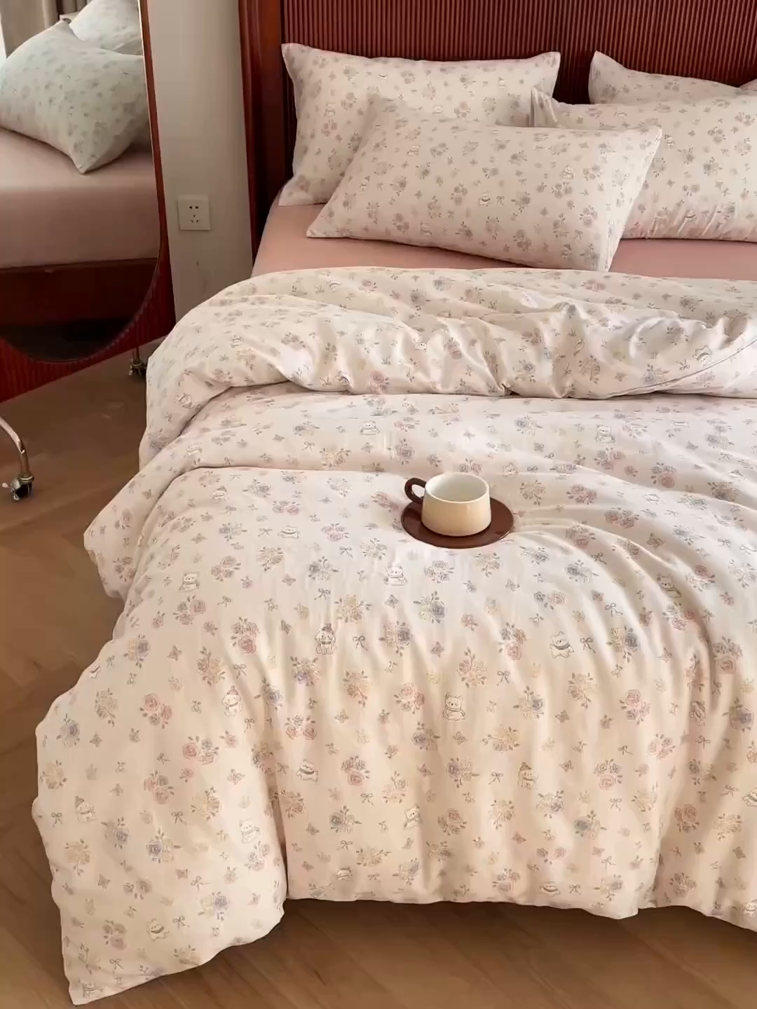 91家纺网 家纺一手货源 找家纺 典曼家纺 2025新款A类母婴级抗菌有氧双层纱亲肤小清新印花三件套四件套 萌宠乐园