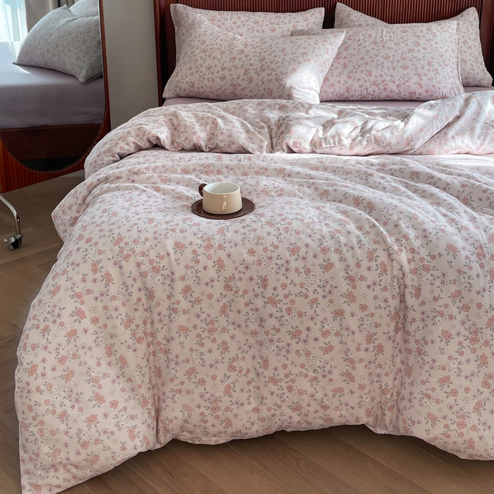 91家纺网 家纺一手货源 找家纺 典曼家纺 2025新款A类母婴级抗菌有氧双层纱亲肤小清新印花三件套四件套 阳春三月