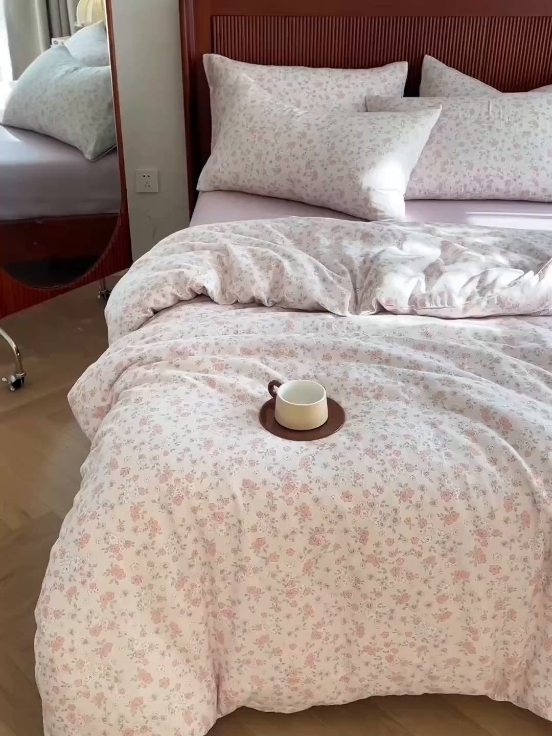 91家纺网 家纺一手货源 找家纺 典曼家纺 2025新款A类母婴级抗菌有氧双层纱亲肤小清新印花三件套四件套 阳春三月