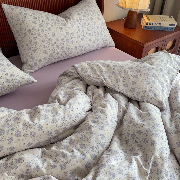 91家纺网 家纺一手货源 找家纺 典曼家纺 2025新款A类母婴级抗菌有氧双层纱亲肤小清新印花三件套四件套 紫藤