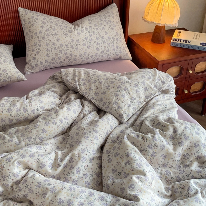 91家纺网 家纺一手货源 找家纺 典曼家纺 2025新款A类母婴级抗菌有氧双层纱亲肤小清新印花三件套四件套 紫藤