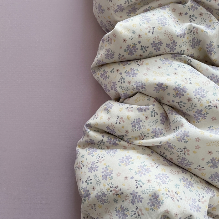 91家纺网 家纺一手货源 找家纺 典曼家纺 2025新款A类母婴级抗菌有氧双层纱亲肤小清新印花三件套四件套 紫藤