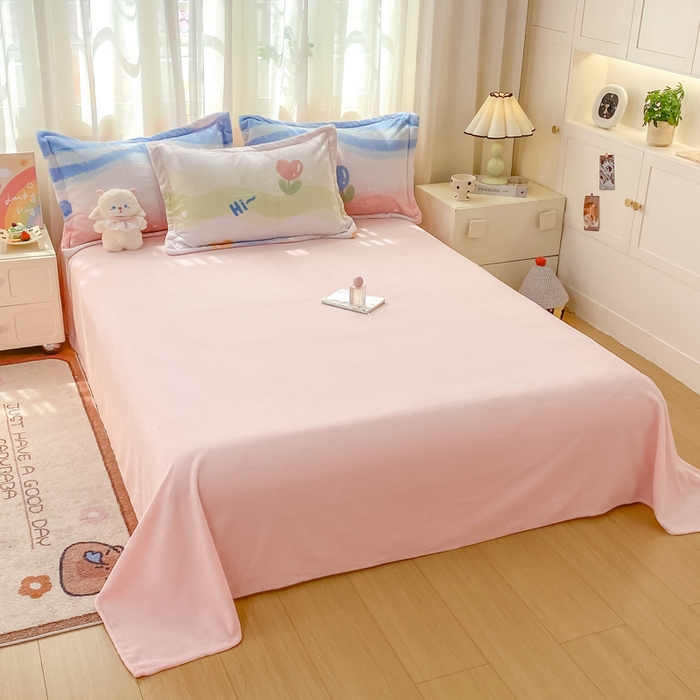 91家纺网 家纺一手货源 找家纺 红日子纺织品 2025新款高克重牛奶绒印花四件套 花海