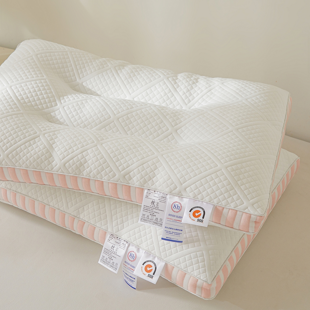 91家纺网 家纺一手货源 找家纺 大熊枕芯 2025新款条纹款抗菌亲子护颈枕头枕芯 粉色