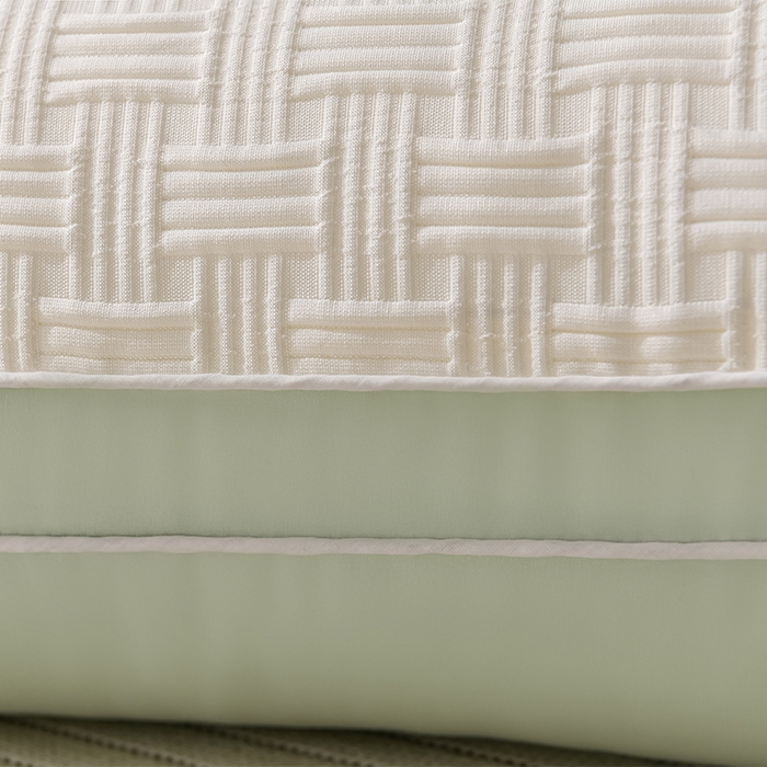 91家纺网 家纺一手货源 找家纺 （总）大熊枕芯 2025新款黑标款压花护颈枕头枕芯