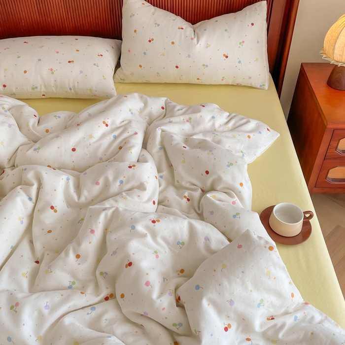 91家纺网 家纺一手货源 找家纺 典曼家纺 2025新款A类母婴级抗菌有氧双层纱亲肤小清新印花三件套四件套 七彩樱桃