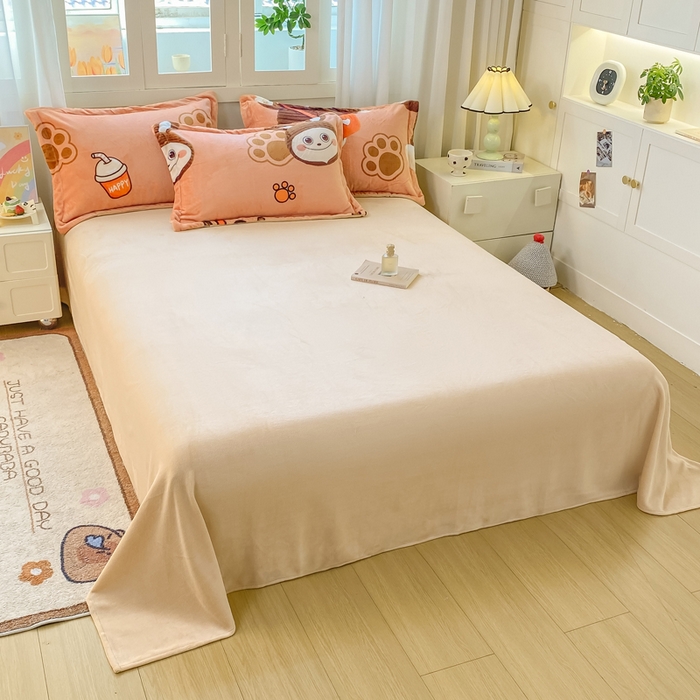 91家纺网 家纺一手货源 找家纺 红日子纺织品 2025新款高克重牛奶绒印花四件套 拉咕咕