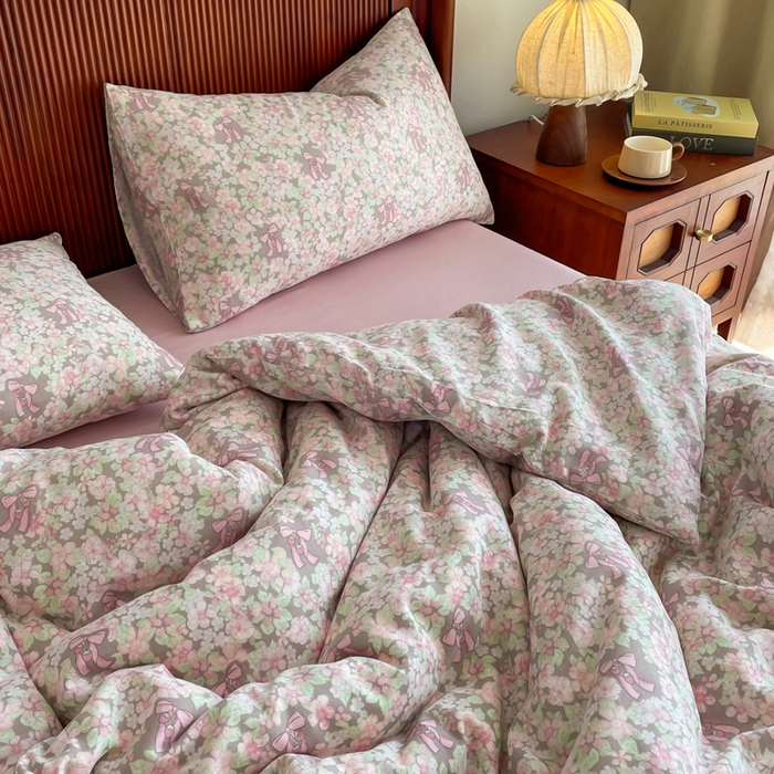 91家纺网 家纺一手货源 找家纺 典曼家纺 2025新款A类母婴级抗菌有氧双层纱亲肤小清新印花三件套四件套 清桃粉