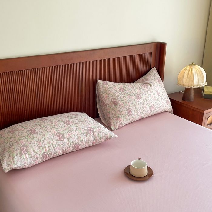 91家纺网 家纺一手货源 找家纺 典曼家纺 2025新款A类母婴级抗菌有氧双层纱亲肤小清新印花三件套四件套 清桃粉