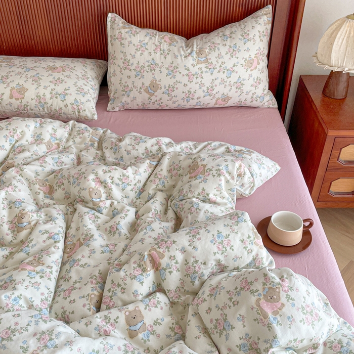 91家纺网 家纺一手货源 找家纺 典曼家纺 2025新款A类母婴级抗菌有氧双层纱亲肤小清新印花三件套四件套 桃花诺