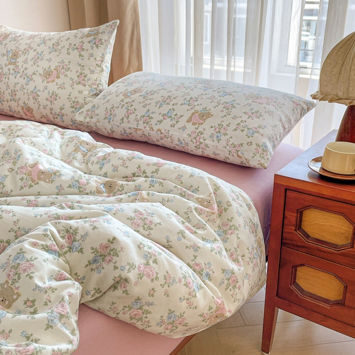 91家纺网 家纺一手货源 找家纺 典曼家纺 2025新款A类母婴级抗菌有氧双层纱亲肤小清新印花三件套四件套 桃花诺