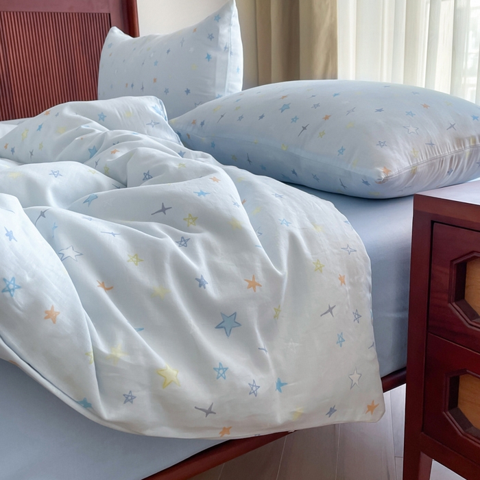 91家纺网 家纺一手货源 找家纺 典曼家纺 2025新款A类母婴级抗菌有氧双层纱亲肤小清新印花三件套四件套 星星世界