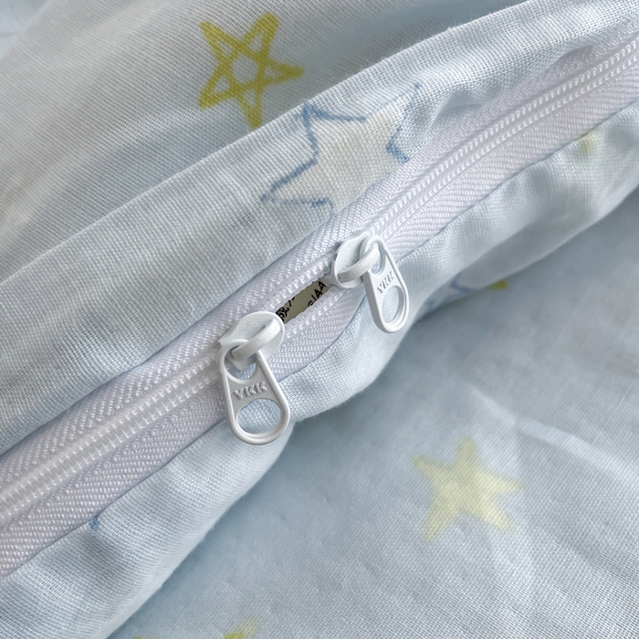 91家纺网 家纺一手货源 找家纺 典曼家纺 2025新款A类母婴级抗菌有氧双层纱亲肤小清新印花三件套四件套 星星世界