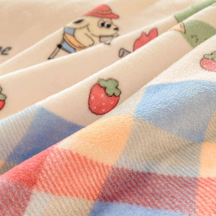 91家纺网 家纺一手货源 找家纺 红日子纺织品 2025新款高克重牛奶绒印花四件套 露营狗