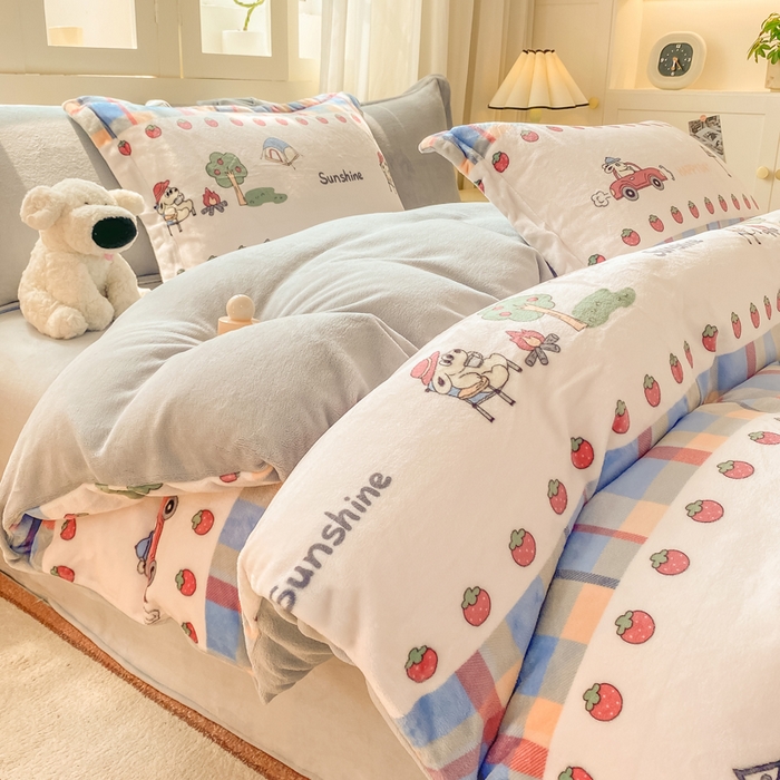 91家纺网 家纺一手货源 找家纺 红日子纺织品 2025新款高克重牛奶绒印花四件套 露营狗