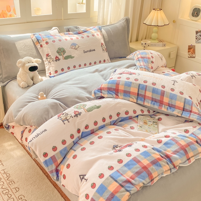 91家纺网 家纺一手货源 找家纺 红日子纺织品 2025新款高克重牛奶绒印花四件套 露营狗